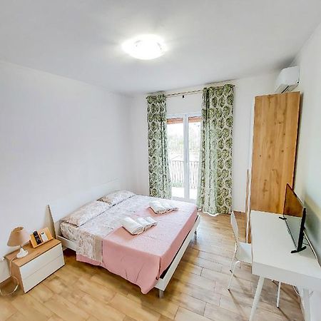 Metro Guest House 那不勒斯 外观 照片