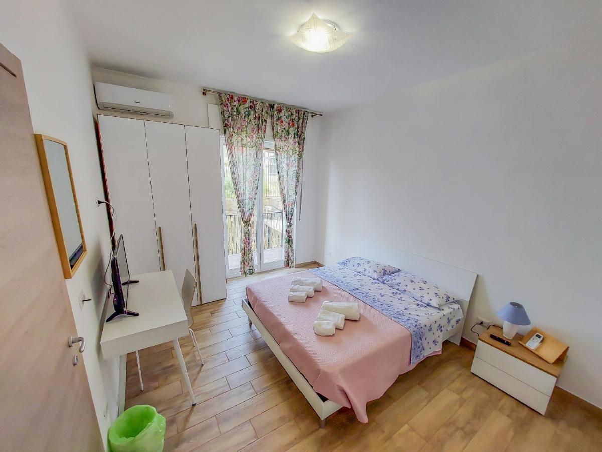 Metro Guest House 那不勒斯 外观 照片