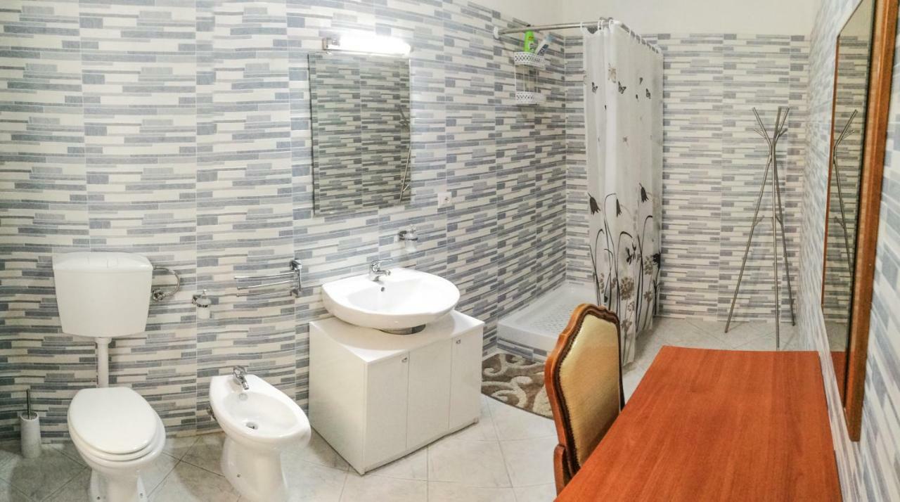 Metro Guest House 那不勒斯 外观 照片